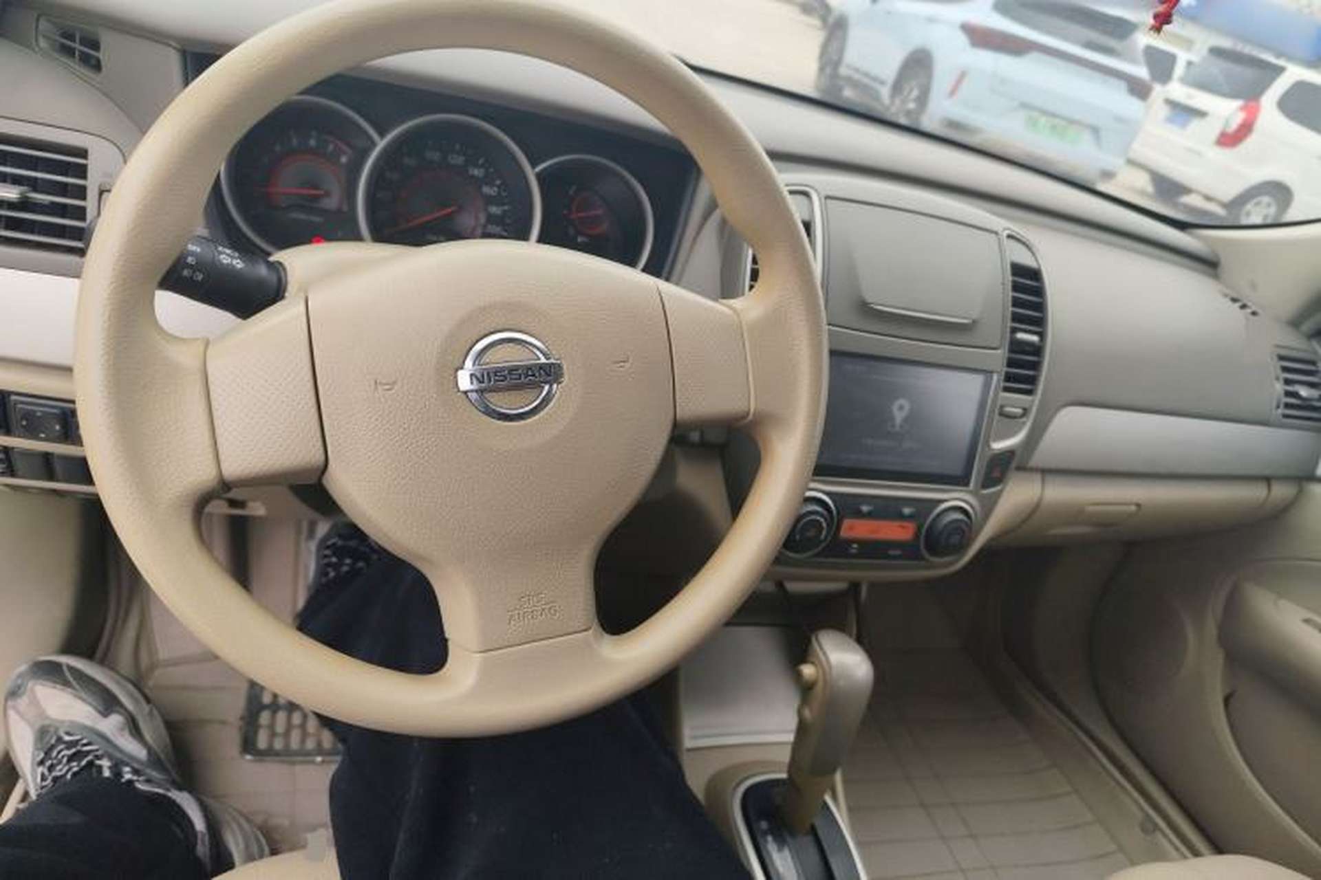 Used Nissan Sylphy 2012 Classic 1.6 XL Automatic Luxury Edition Center Console