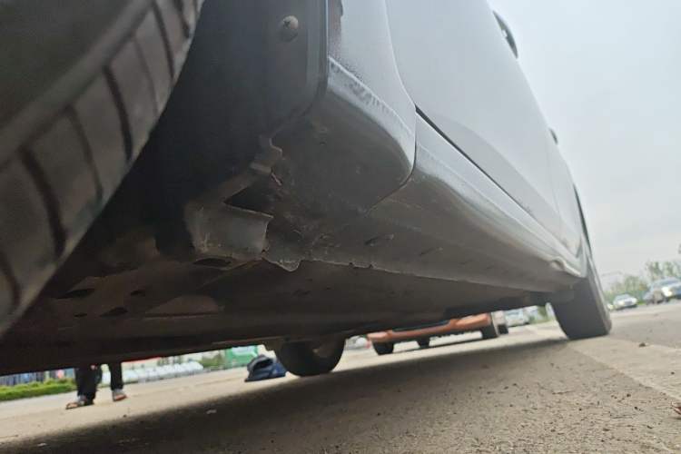 Used Nissan Sylphy 2012 1.6 XL Manual Luxury Edition Chassis Front Left