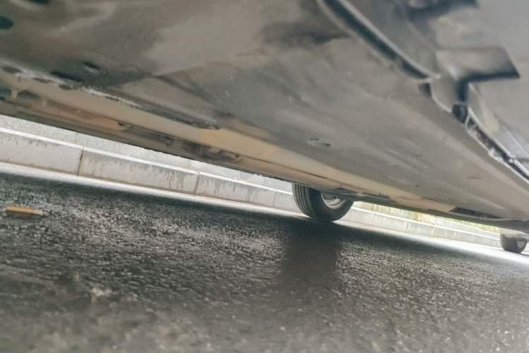 Used Nissan Sylphy 2012 Classic 1.6XE Manual Comfort Edition Chassis Front Left