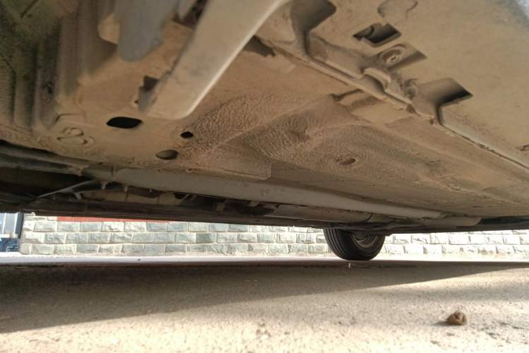 Used Nissan Sylphy 2012 Classic 1.6XE Manual Comfort Edition Chassis Front Left