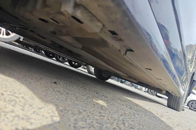 Used Nissan Sylphy 2012 Classic 1.6XE Manual Comfort Edition Chassis Front Left