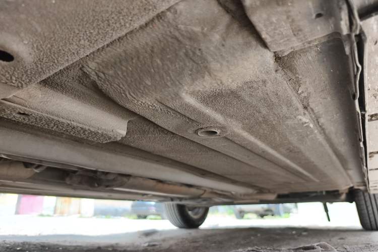 Used Nissan Sylphy 2012 Classic 1.6XE Manual Comfort Edition Chassis Front Left