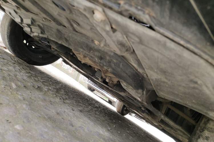 Used Nissan Sylphy 2012 Classic 1.6XE Manual Comfort Edition Chassis Front Left
