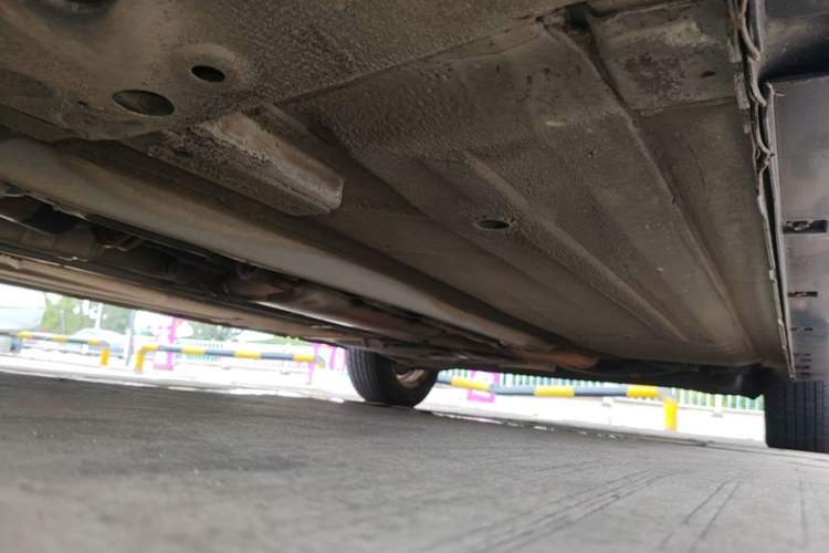 Used Nissan Sylphy 2012 Classic 1.6XE Manual Comfort Edition Chassis Front Left