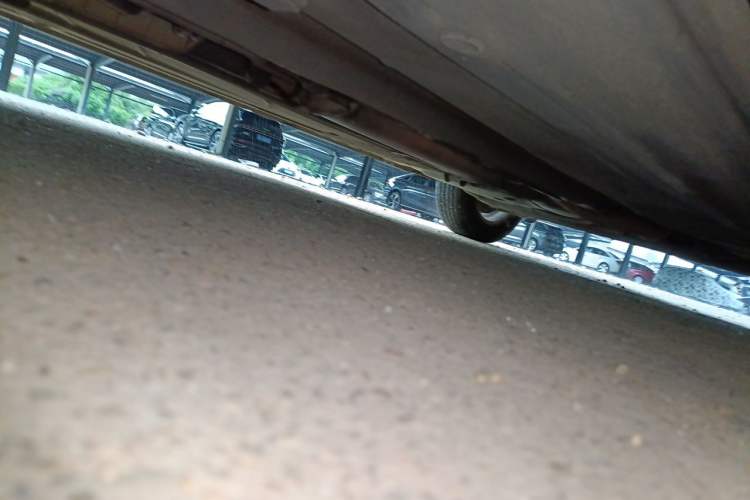Used Nissan Sylphy 2012 Classic 1.6XE Manual Comfort Edition Chassis Front Left