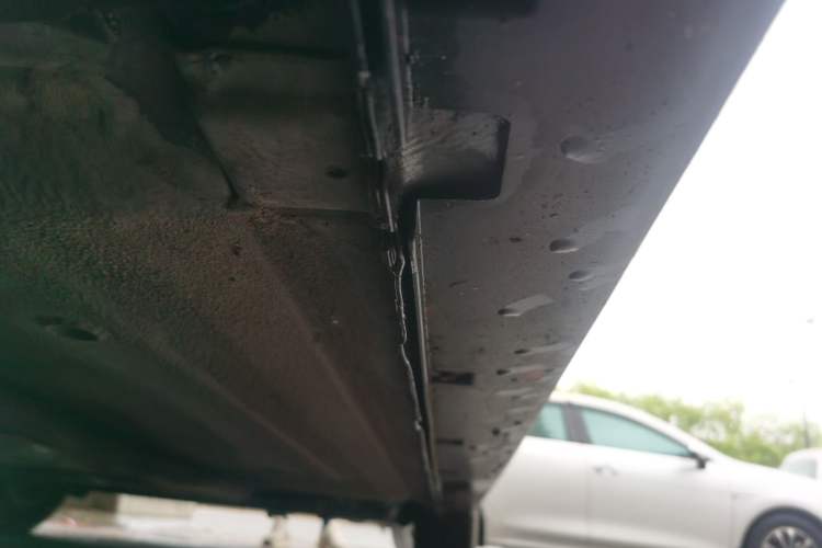 Used Nissan Sylphy 2012 Classic 1.6XE Manual Comfort Edition Chassis Front Left