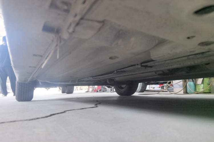 Used Nissan Sylphy 2012 Classic 1.6XE Manual Comfort Edition Chassis Front Right
