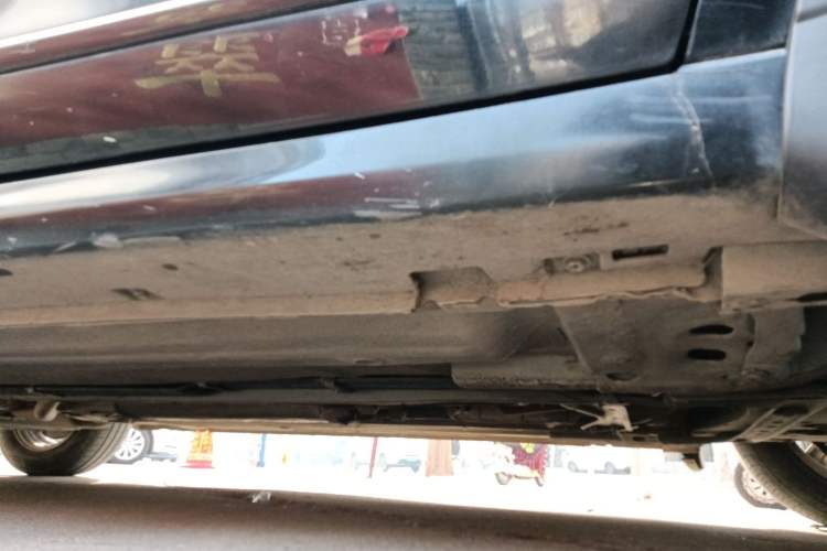 Used Nissan Sylphy 2012 Classic 1.6XE Manual Comfort Edition Chassis Front Right