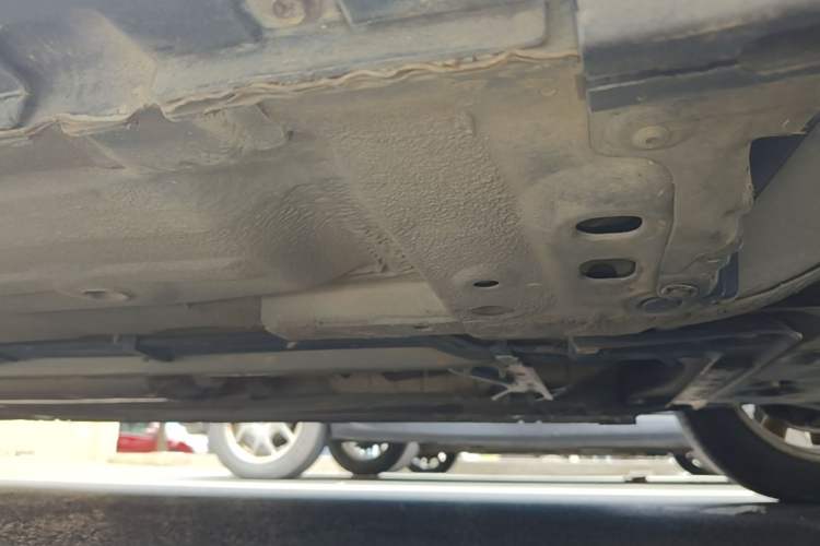 Used Nissan Sylphy 2012 Classic 1.6XE Manual Comfort Edition Chassis Front Right