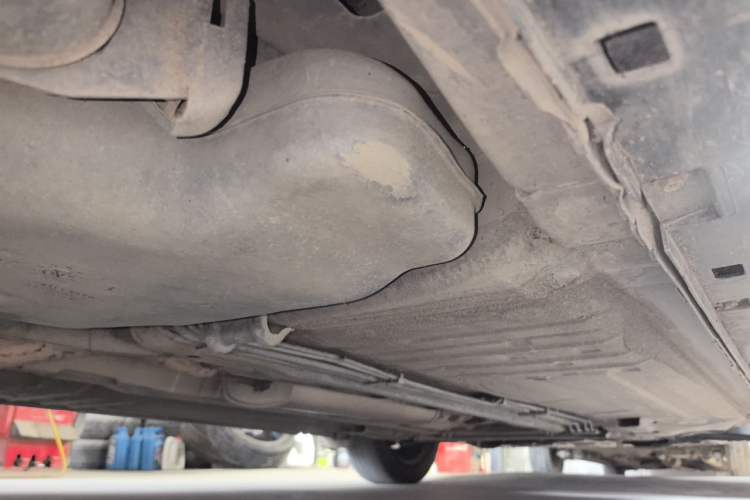 Used Nissan Sylphy 2012 Classic 1.6XE Manual Comfort Edition Chassis Rear Right