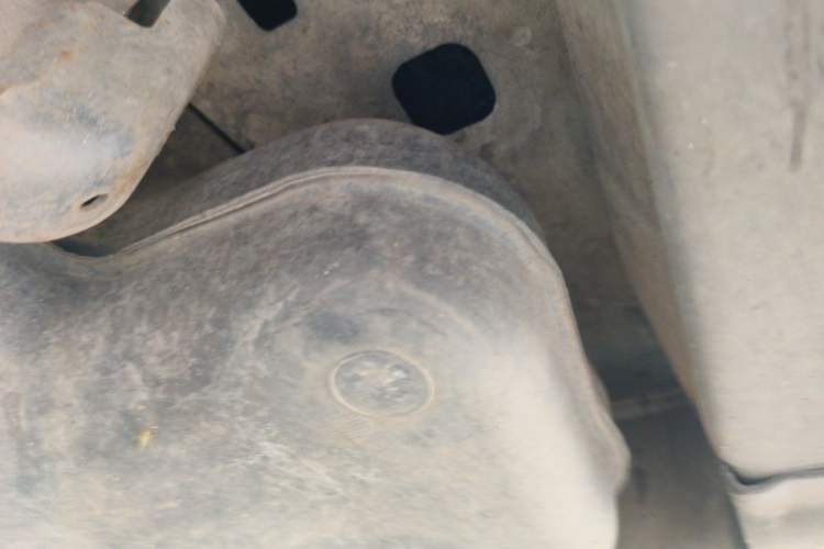 Used Nissan Sylphy 2012 Classic 1.6XE Manual Comfort Edition Chassis Rear Right