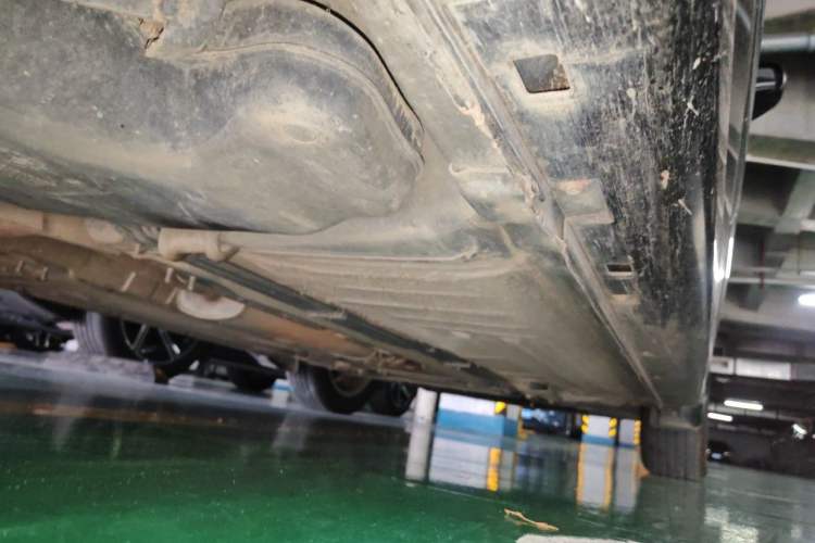 Used Nissan Sylphy 2012 Classic 1.6XE Manual Comfort Edition Chassis Rear Right
