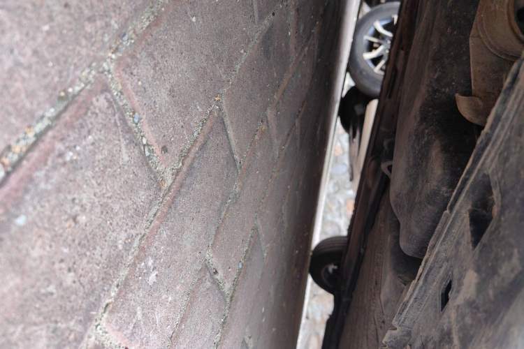Used Nissan Sylphy 2012 Classic 1.6XE Manual Comfort Edition Chassis Rear Right