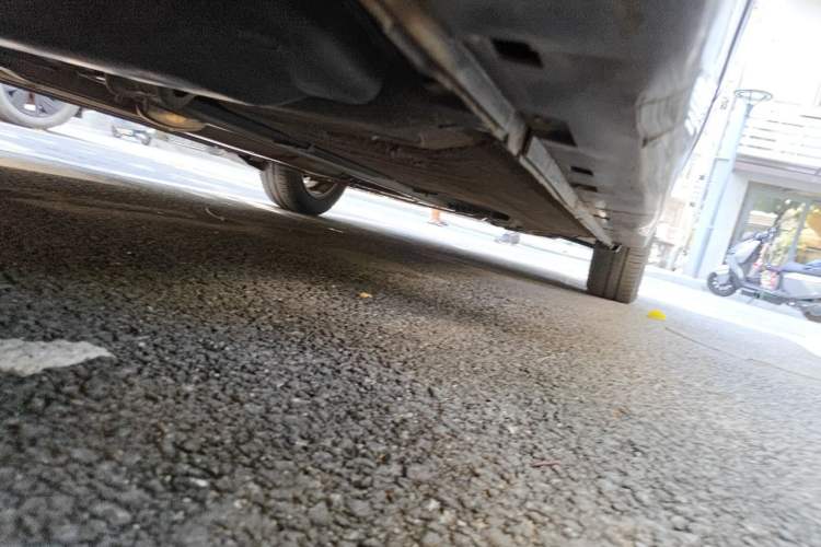 Used Nissan Sylphy 2012 Classic 1.6XE Manual Comfort Edition Chassis Rear Right