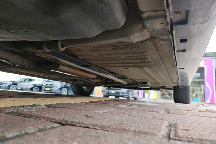 Used Nissan Sylphy 2012 Classic 1.6XE Manual Comfort Edition Chassis Rear Right