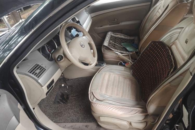 Used Nissan Sylphy 2012 Classic 1.6XE Automatic Comfort Edition Driver Seat