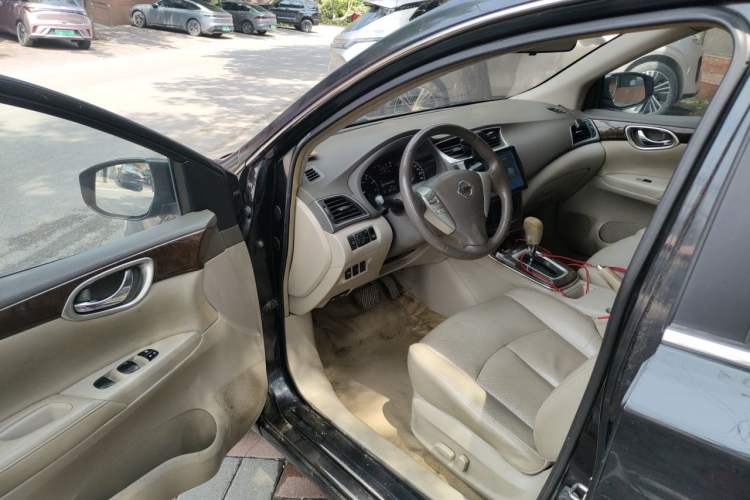 Used Nissan Sylphy 2012 1.6 XL CVT Luxury Edition Driver Seat