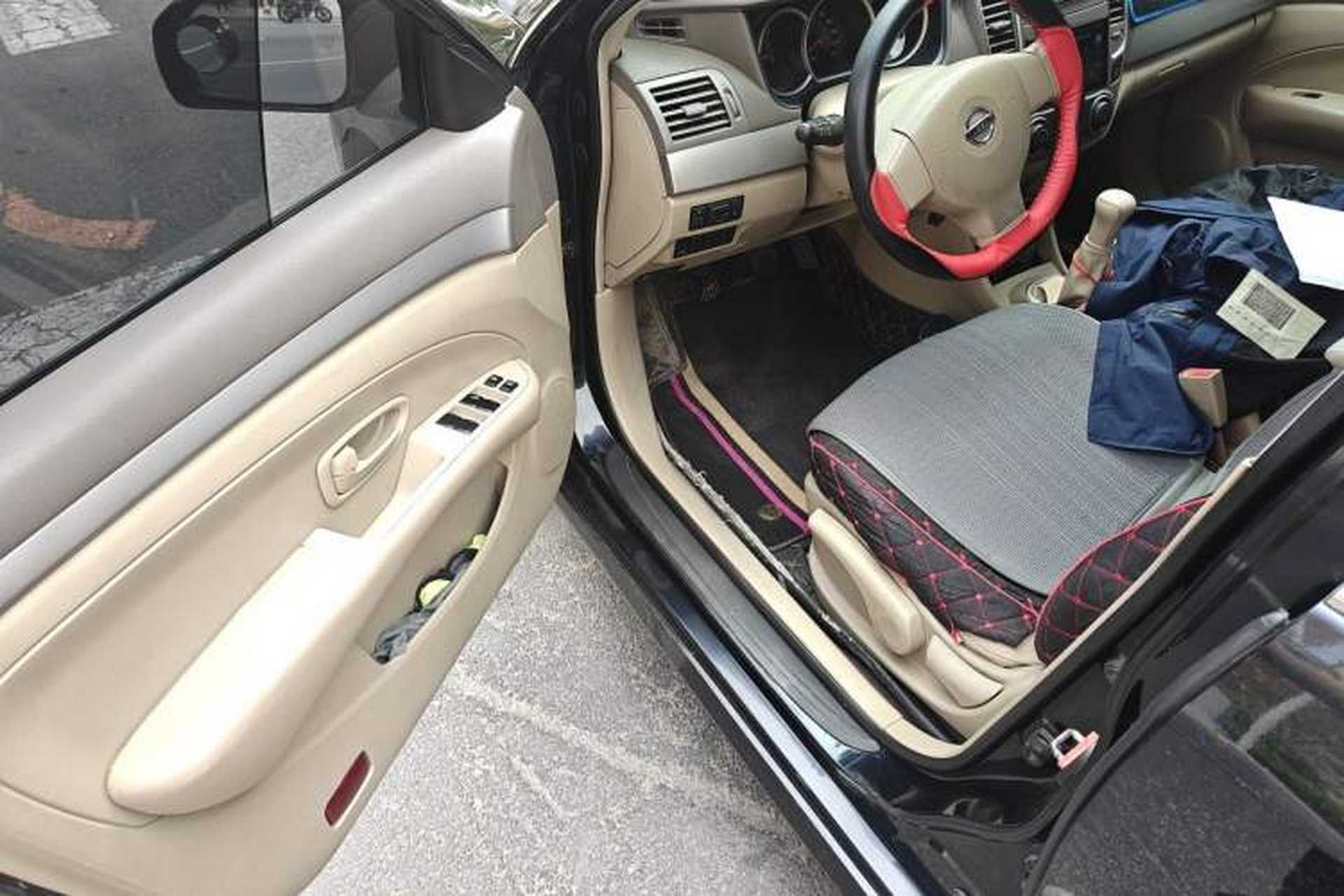 Used Nissan Sylphy 2012 Classic 1.6XE Manual Comfort Edition Driver Seat