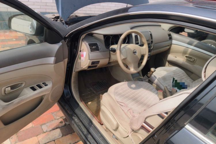 Used Nissan Sylphy 2012 Classic 1.6XE Manual Comfort Edition Driver Seat