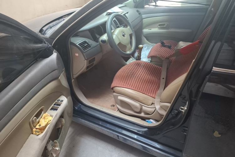 Used Nissan Sylphy 2012 Classic 1.6XE Manual Comfort Edition Driver Seat