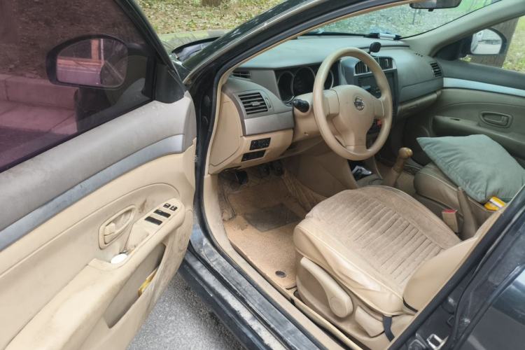 Used Nissan Sylphy 2012 Classic 1.6XL Manual Luxury Edition Driver Seat