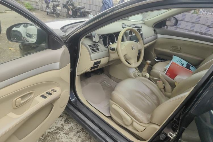 Used Nissan Sylphy 2012 Classic 1.6XE Manual Comfort Edition Driver Seat