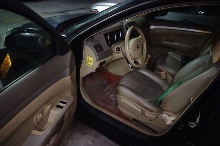 Used Nissan Sylphy 2012 Classic 1.6XE Manual Comfort Edition Driver Seat