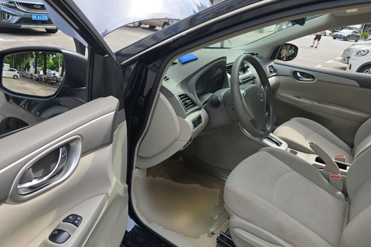 Used Nissan Sylphy 2012 1.6XE CVT Comfort Edition Driver Seat