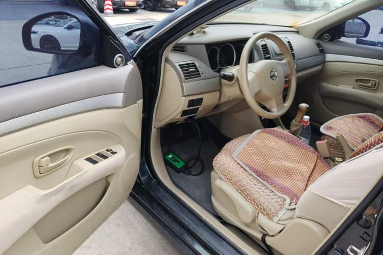 Used Nissan Sylphy 2012 Classic 1.6XE Manual Comfort Edition Driver Seat