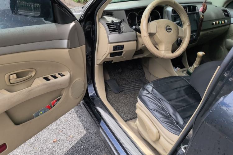 Used Nissan Sylphy 2012 Classic 1.6XE Manual Comfort Edition Driver Seat