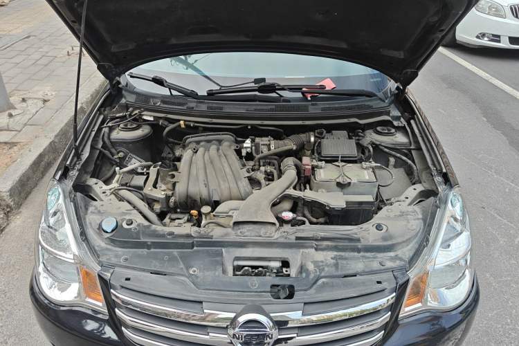 Used Nissan Sylphy 2012 Classic 1.6XE Manual Comfort Edition Engine Bay