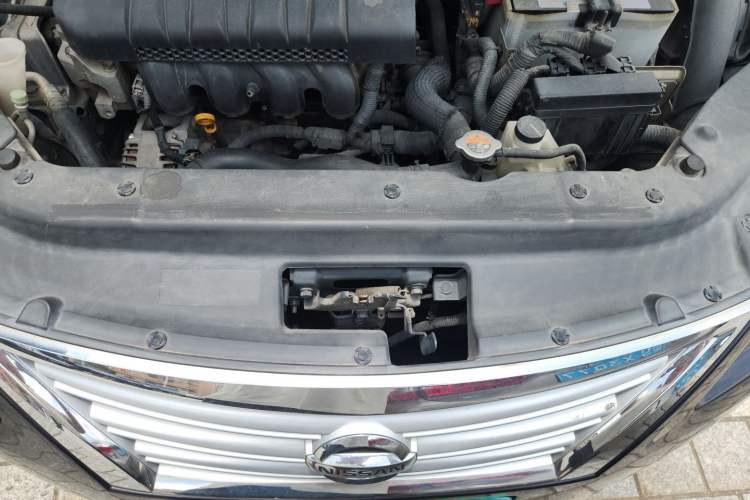 Used Nissan Sylphy 2012 1.6XE CVT Comfort Edition Engine Bay