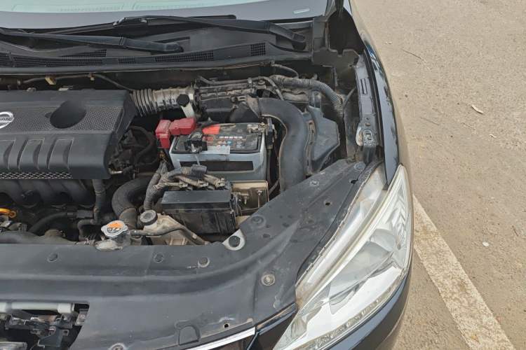 Used Nissan Sylphy 2012 1.6 XL Manual Luxury Edition Engine Bay Left