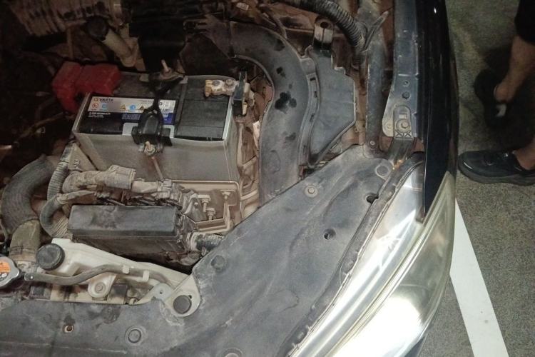 Used Nissan Sylphy 2012 1.6 XL Manual Luxury Edition Engine Bay Left