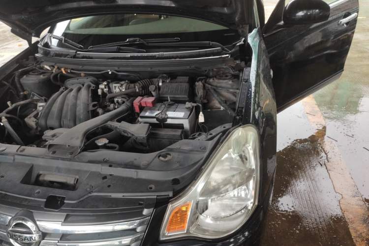 Used Nissan Sylphy 2012 Classic 1.6XE Automatic Comfort Edition Engine Bay Left