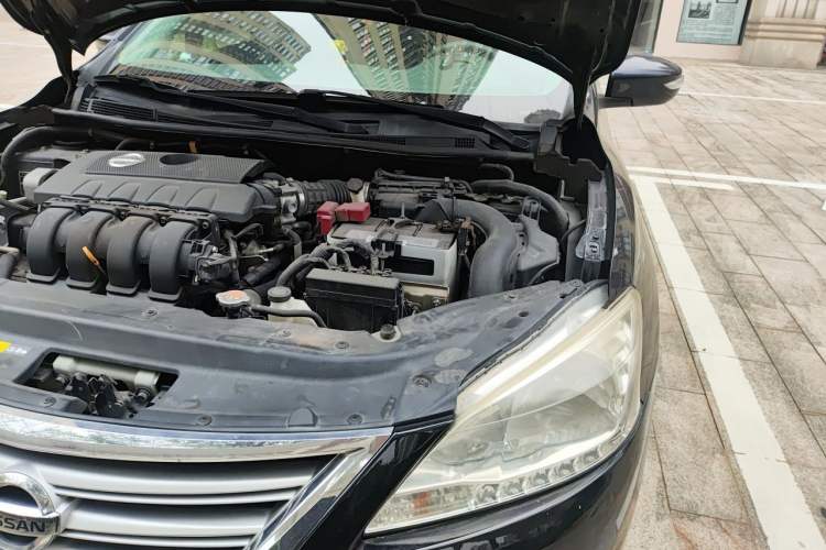 Used Nissan Sylphy 2012 1.8XL CVT Luxury Edition Engine Bay Left