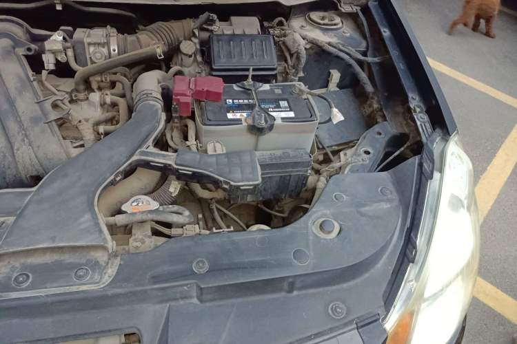 Used Nissan Sylphy 2012 Classic 1.6 XL Automatic Luxury Edition Engine Bay Left