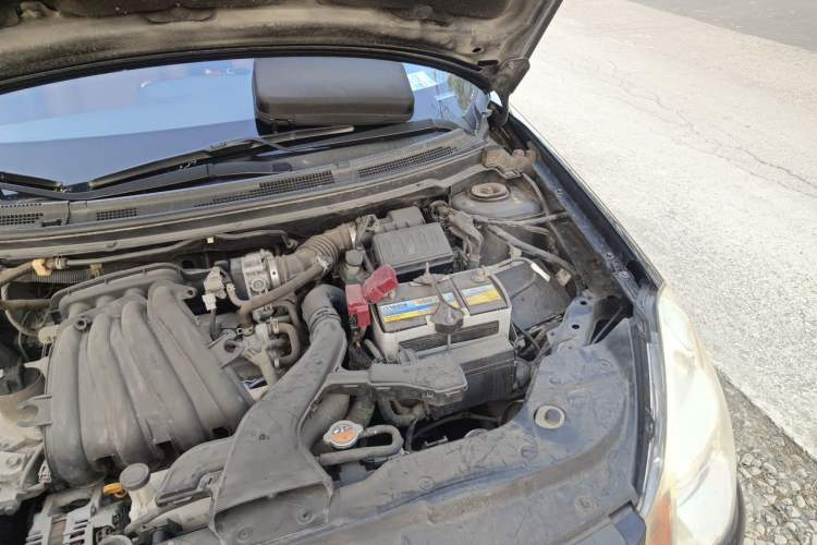 Used Nissan Sylphy 2012 Classic 1.6XE Manual Comfort Edition Engine Bay Left