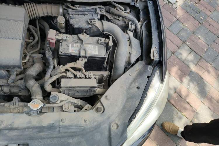 Used Nissan Sylphy 2012 1.6 XL CVT Luxury Edition Engine Bay Left