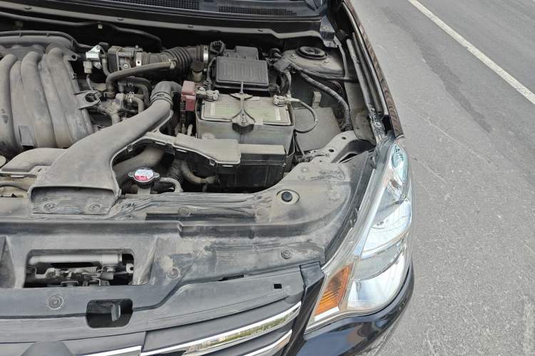 Used Nissan Sylphy 2012 Classic 1.6XE Manual Comfort Edition Engine Bay Left