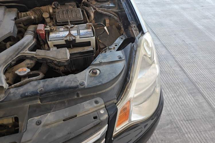 Used Nissan Sylphy 2012 Classic 1.6XE Automatic Comfort Edition Engine Bay Left