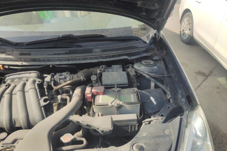Used Nissan Sylphy 2012 Classic 1.6XE Automatic Comfort Edition Engine Bay Left