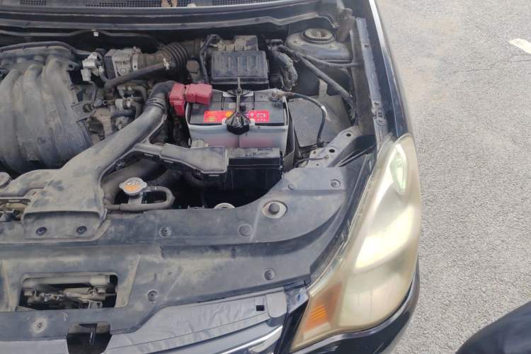 Used Nissan Sylphy 2012 Classic 1.6XE Manual Comfort Edition Engine Bay Left