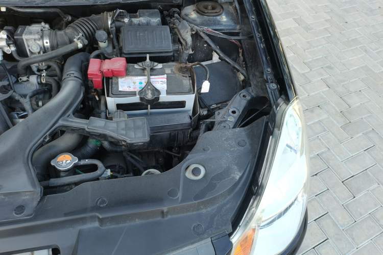 Used Nissan Sylphy 2012 Classic 1.6XE Automatic Comfort Edition Engine Bay Left