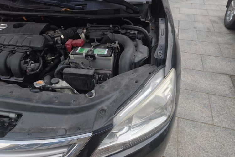 Used Nissan Sylphy 2012 1.8XL CVT Luxury Edition Engine Bay Left