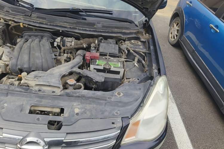 Used Nissan Sylphy 2012 Classic 1.6XE Manual Comfort Edition Engine Bay Left