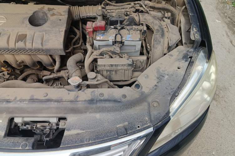 Used Nissan Sylphy 2012 1.6 XL Manual Luxury Edition Engine Bay Left