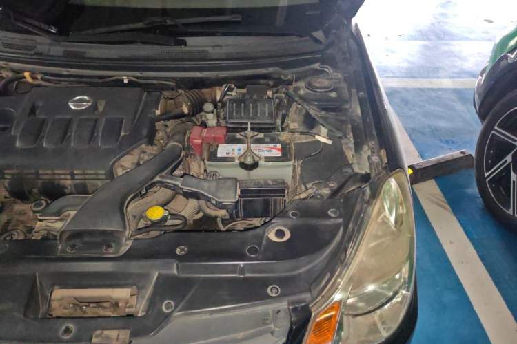 Used Nissan Sylphy 2012 Classic 1.6XE Manual Comfort Edition Engine Bay Left