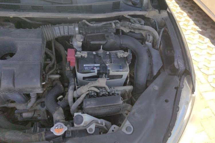 Used Nissan Sylphy 2012 1.6 XL CVT Luxury Edition Engine Bay Left