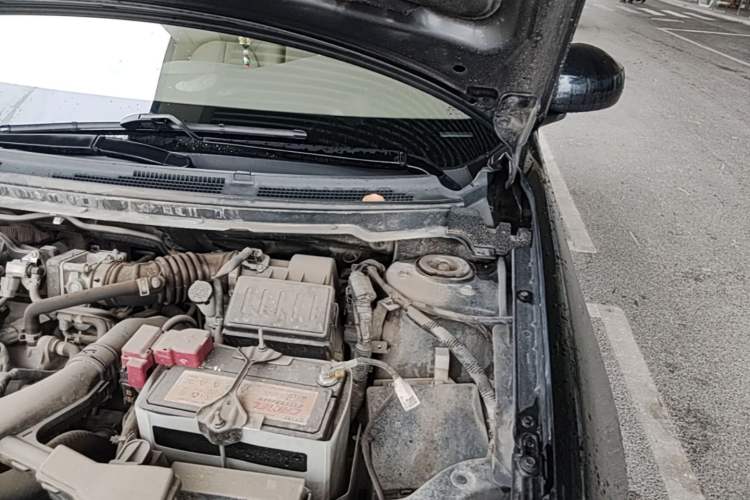 Used Nissan Sylphy 2012 Classic 1.6 XL Automatic Luxury Edition Engine Bay Left